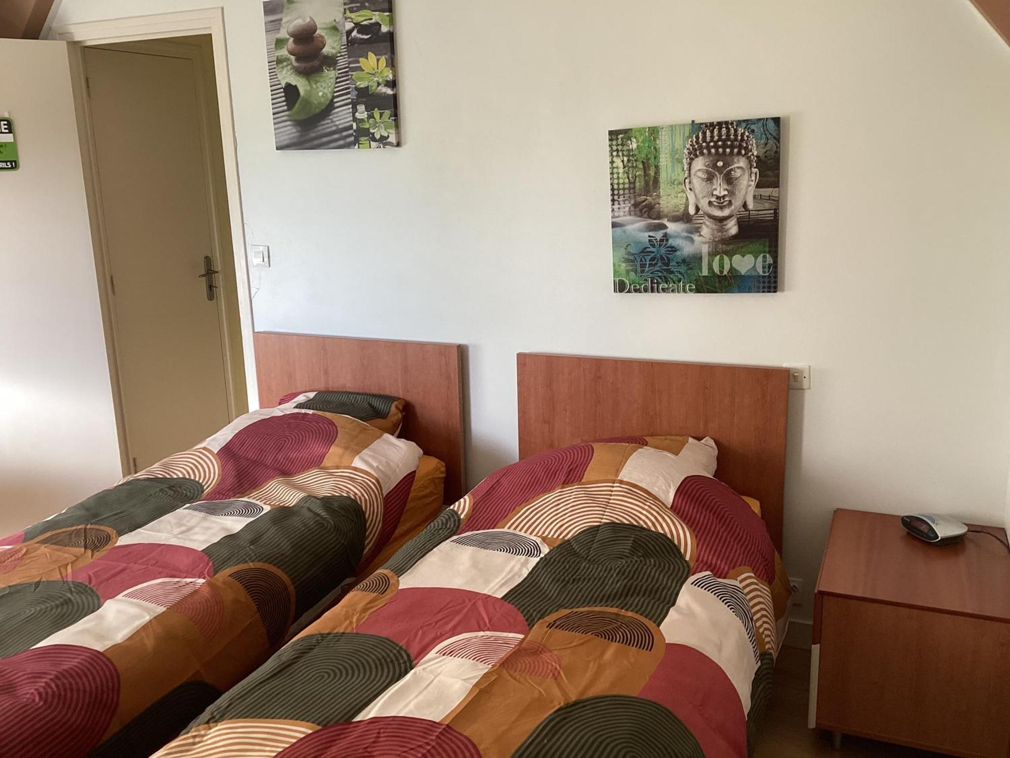 Ty Lavarion Bono Buitenkant foto